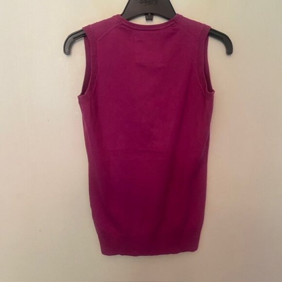 ESPRIT - DEEP V-NECK SLEEVELESS KNIT TOP - Picture 2 of 3